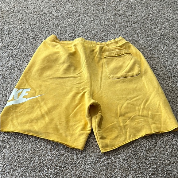 Nike Men's Yellow Shorts - Picture 4 of 5